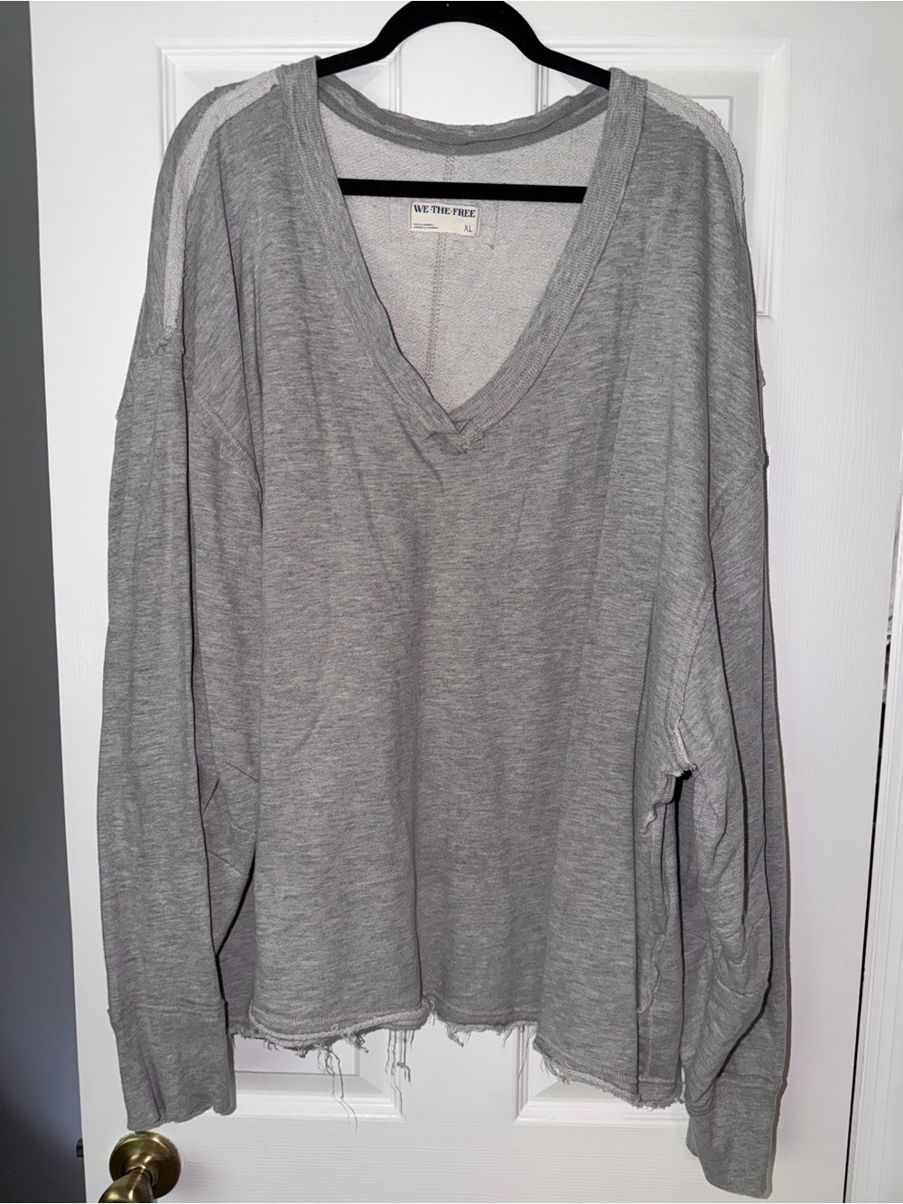 We The Free Women's Gray Distressed V-Neck Pullover Sweatshirt